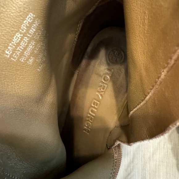 SUEDE LOGO LUG SOLE WEDGE BOOT color River rock - Picture 11 of 11